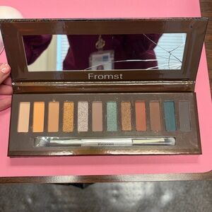 Fromst NAKED eyeshadow palette - New in box